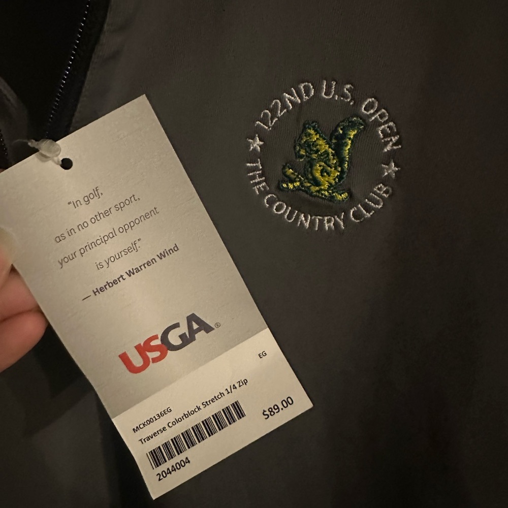 Men’s golf shirt